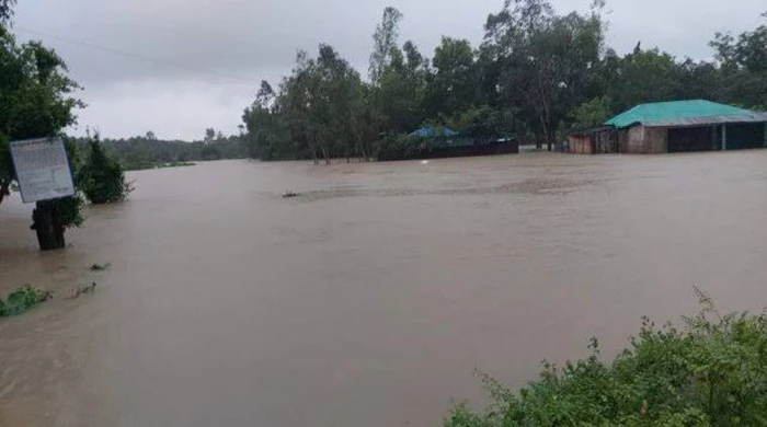 টেকনাফে ২৪০ মিলিমিটার বৃষ্টিপাত