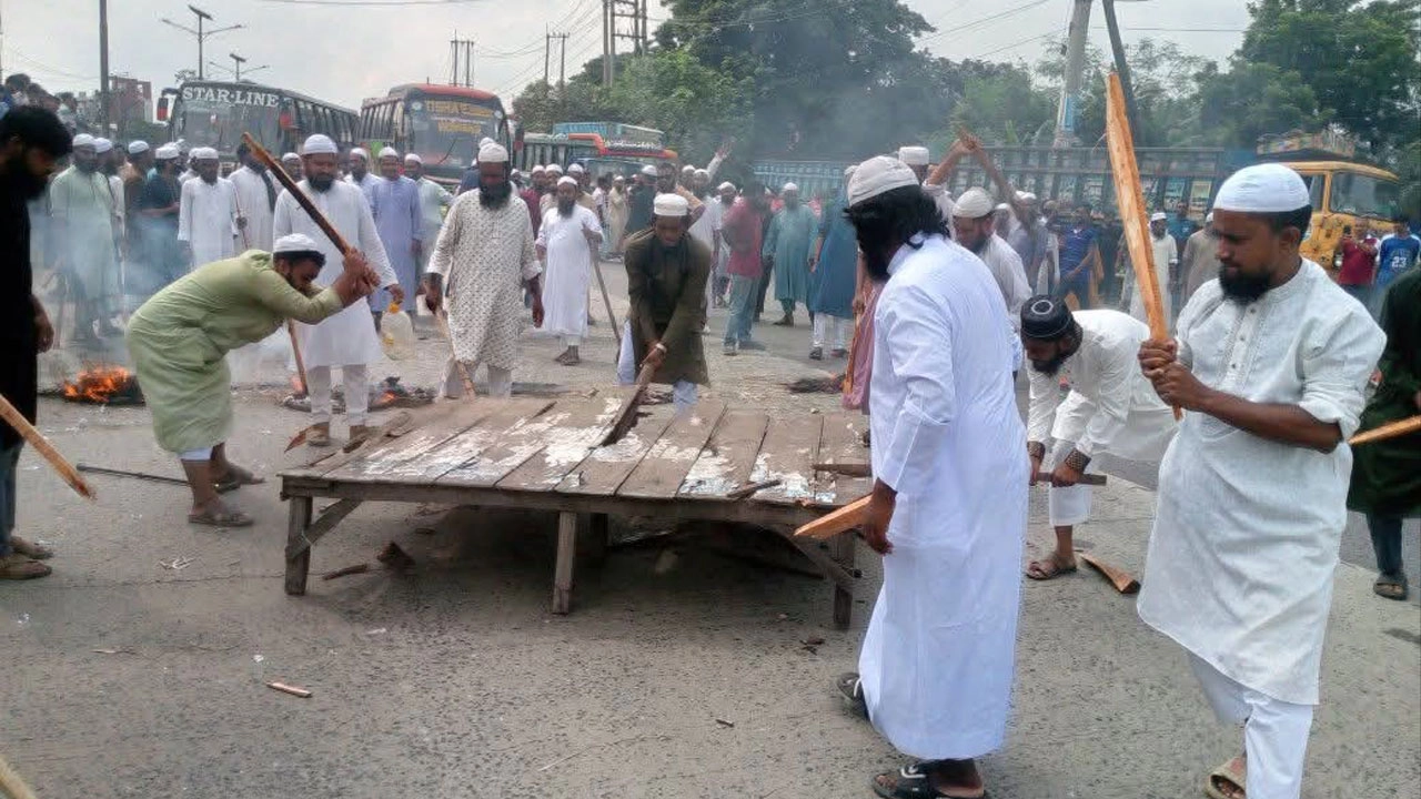 ইসলামী যুব আন্দোলনের নেতা খুন: মহাসড়ক অবরোধ