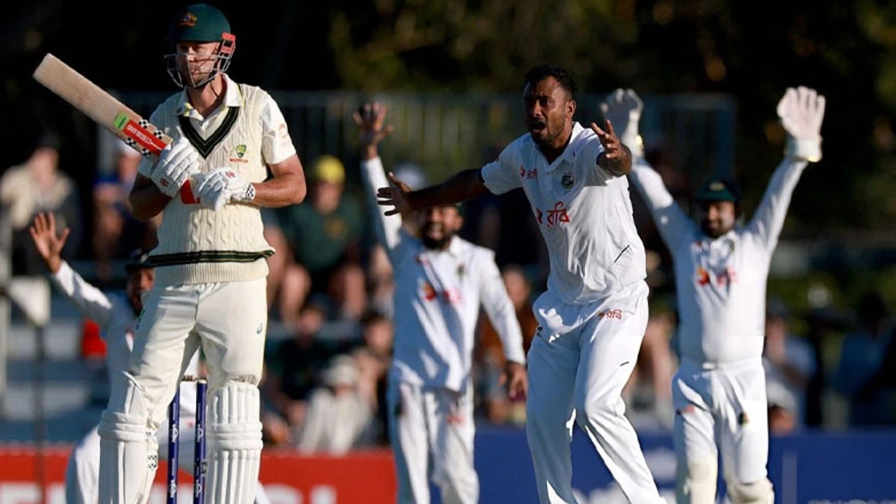 ১০১ রানের লিডে প্রথম দিন শেষ করল অস্ট্রেলিয়া