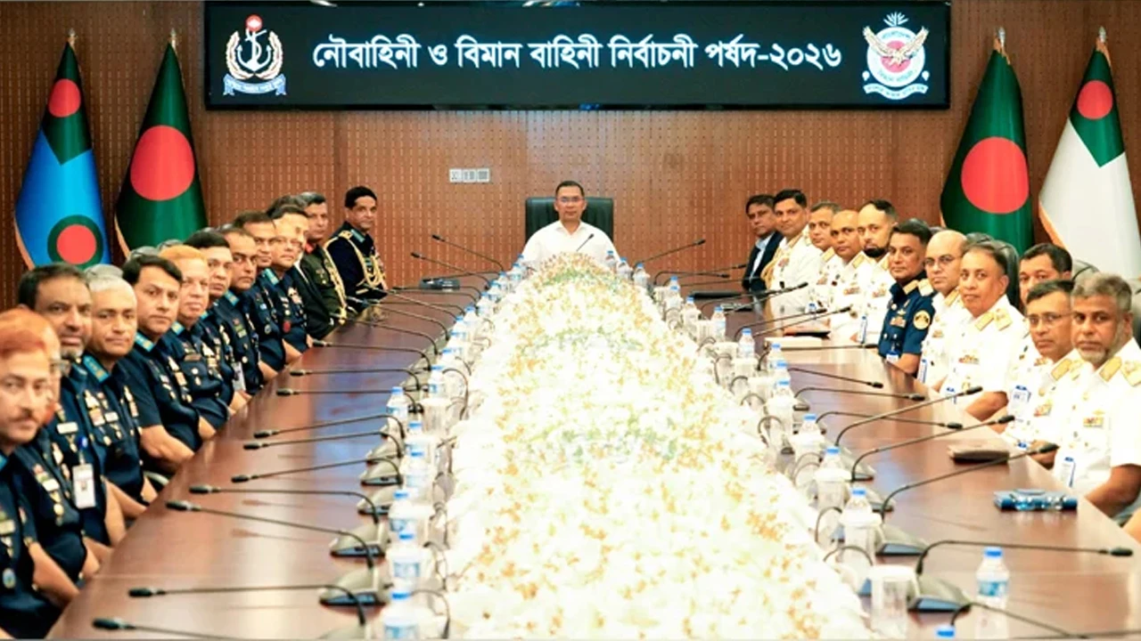 সততা ও মেধার ভিত্তিতে পদোন্নতির নির্দেশ প্রধানমন্ত্রীর