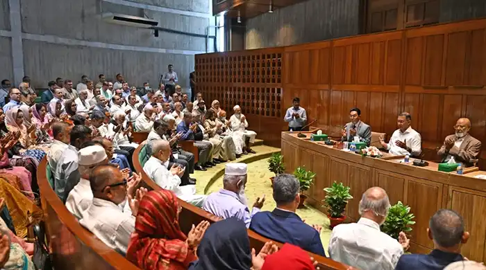 সংসদে সরকারদলীয় এমপিদের নিয়ে বৈঠকে প্রধানমন্ত্রী