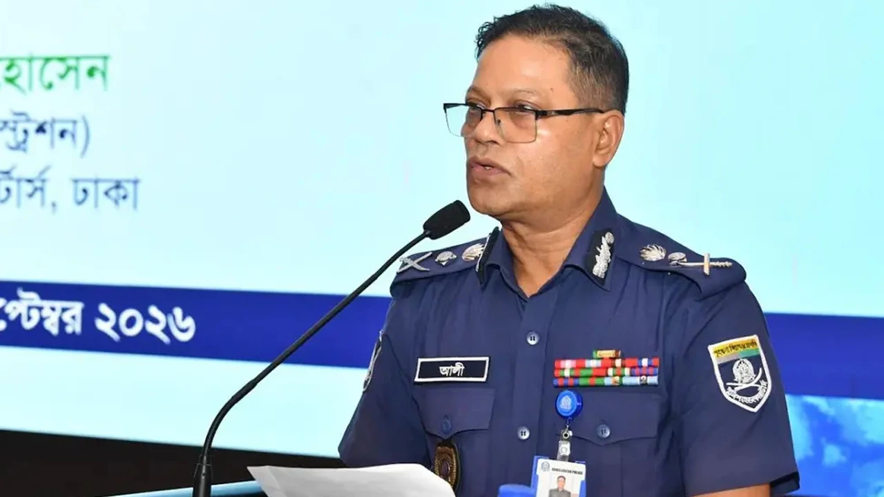 শুধু ভালো শিক্ষার্থী হলে চলবে না, ভালো মানুষও হতে হবে