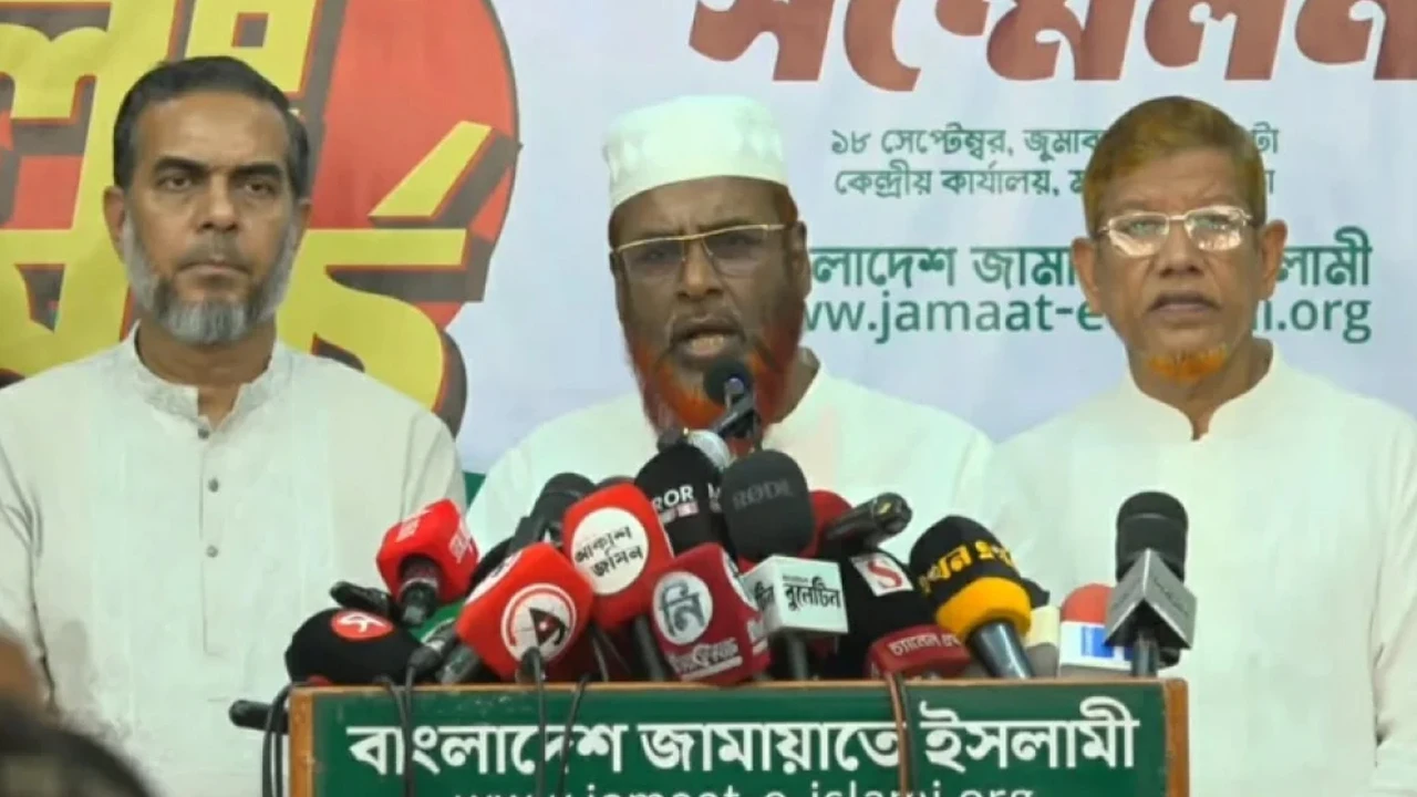 ‘৮ দফা দাবি বাস্তবায়নে দেশের কোটি কোটি মানুষ প্রস্তুত’