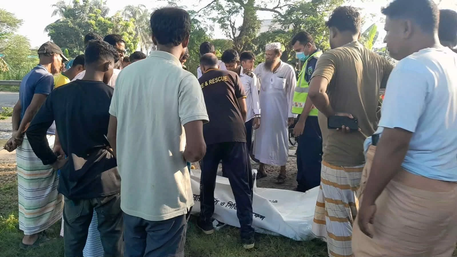 পাবনায় বাসচাপায় মোটরসাইকেল আরোহী নিহত