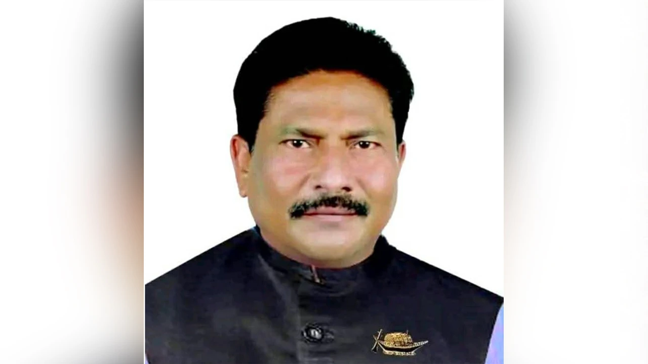 সন্ত্রাসবিরোধী আইনের মামলায় আওয়ামী লীগ নেতা গ্রেপ্তার