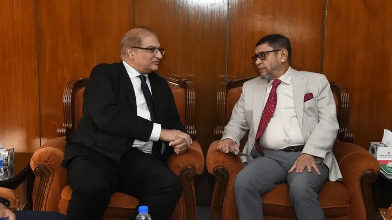 লিভার প্রতিস্থাপনে বাংলাদেশি চিকিৎসকদের প্রশিক্ষণ দিতে চায় পাকিস্তান