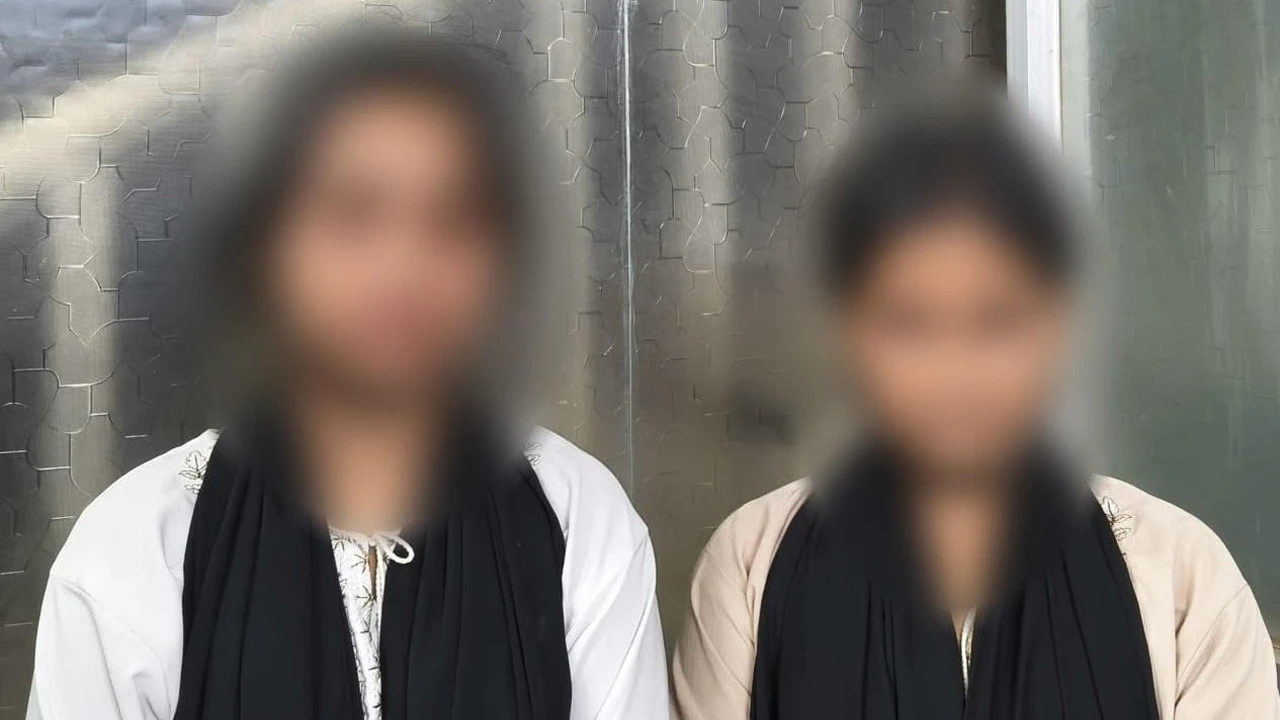 কুমিল্লায় নিখোঁজ ২ কিশোরীকে কক্সবাজার থেকে উদ্ধার