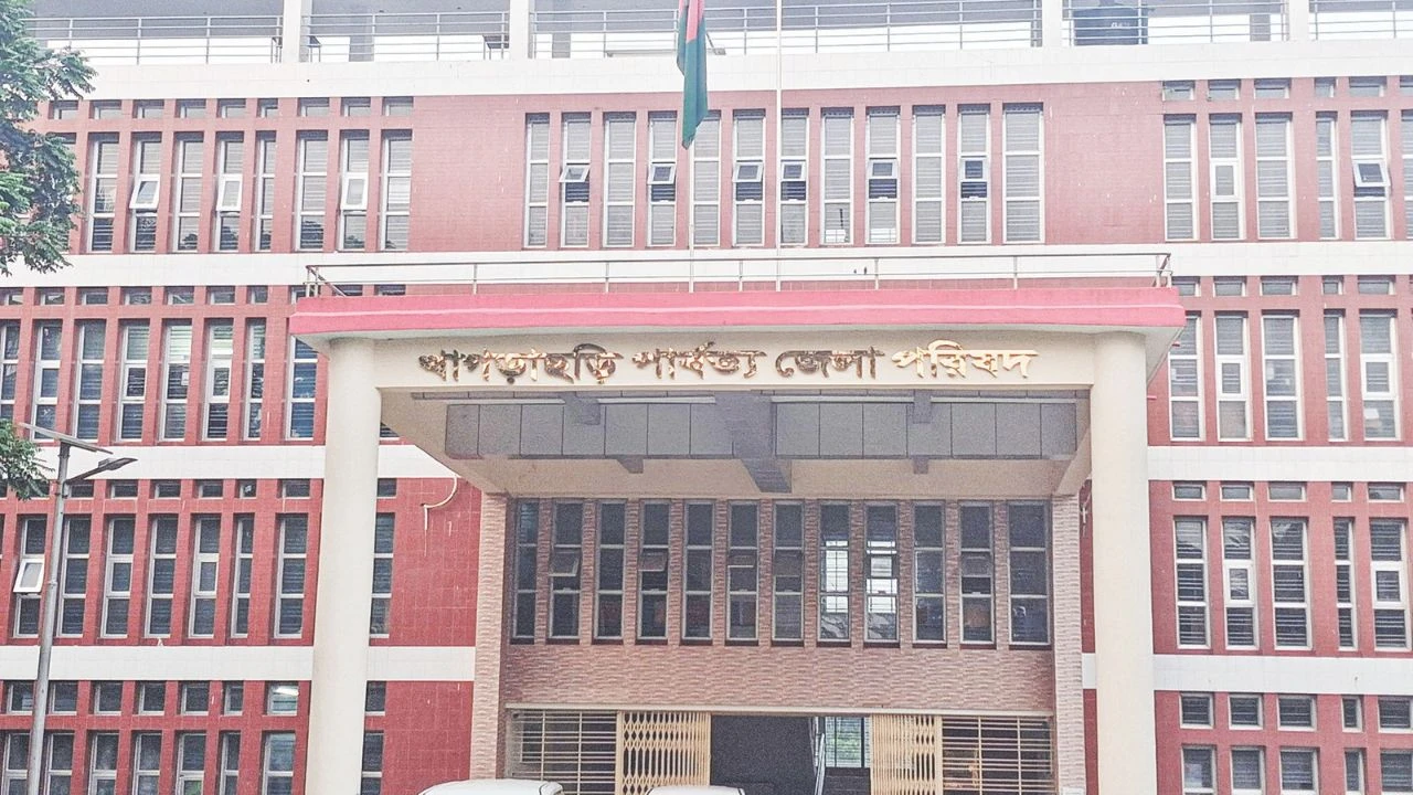 খাগড়াছড়িতে জমি রেজিস্ট্রিতে অচলাবস্থা