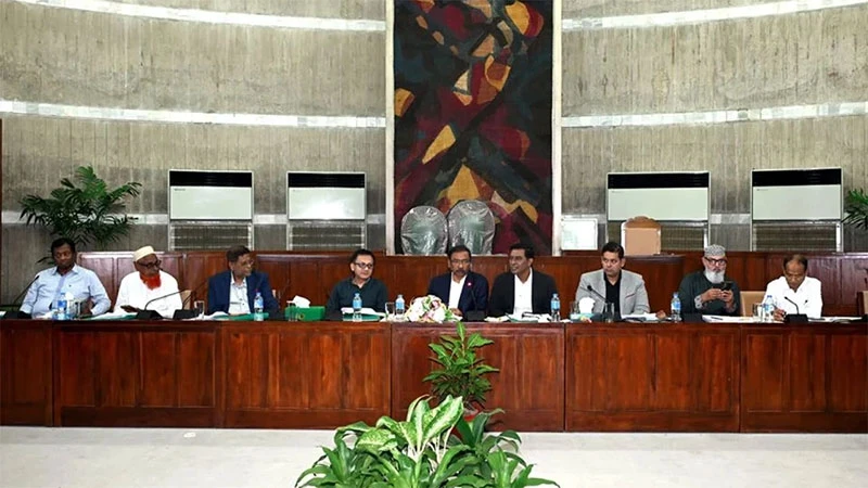 চিনি কলগুলোকে লাভজনক প্রতিষ্ঠানে পরিণত করার নির্দেশনা