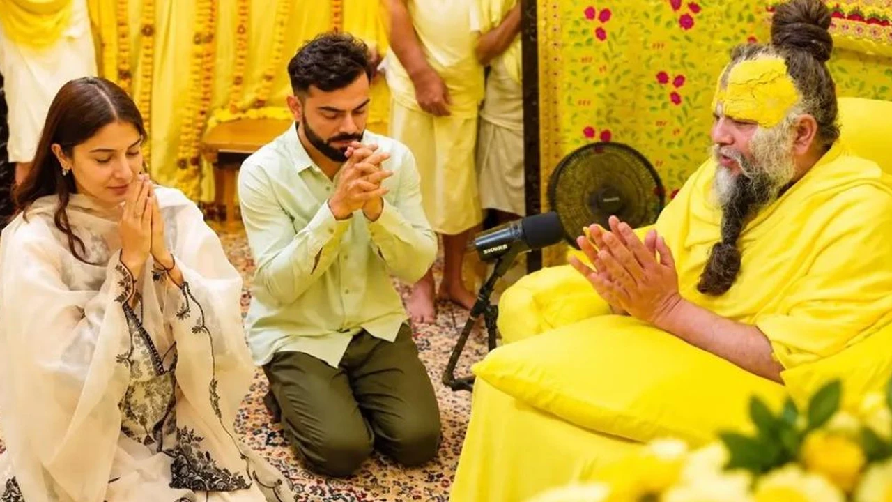 ৫ কোটি রুপিতে বিরাট-অনুষ্কাকে ভক্ত সাজানোর অভিযোগ প্রেমানন্দের বিরুদ্ধে