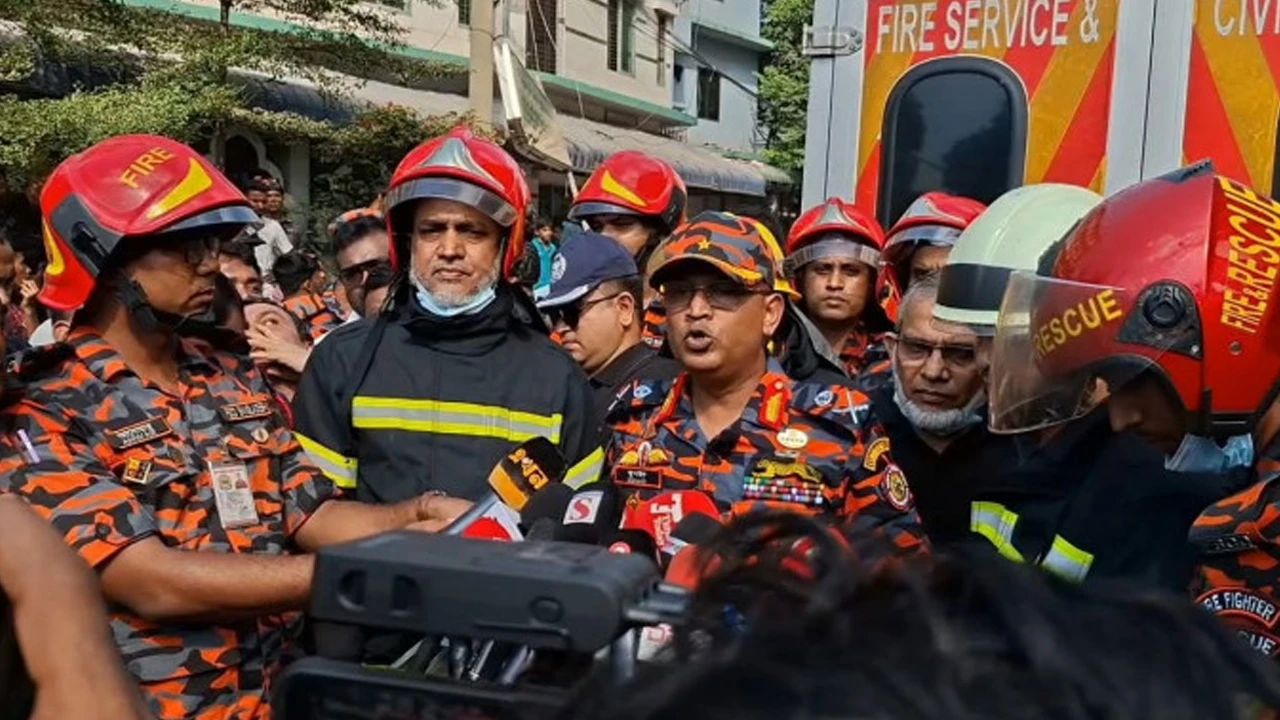 রাসায়নিক ও দাহ্য রাবারের কারণে টঙ্গীর ওষুধ কারখানায় আগুনের ভয়াবহতা বাড়ে