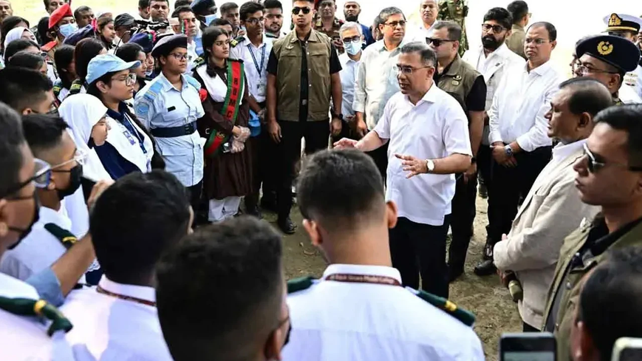 ডেঙ্গু প্রতিরোধে সবাইকে সম্মিলিতভাবে কাজ করার আহ্বান প্রধানমন্ত্রীর
